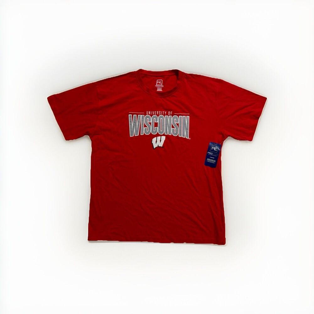 University Of Wisconsin T-Shirt Mens Size XL Red Proedge Knights Apparel Classic